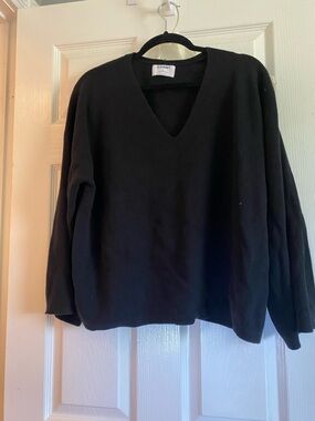 Old Navy Black V-Neck Knit Sweater and matching wide leg pants set